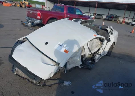 2014 Volkswagen Passat 2.5L S z USA, uszkodzony, nr VIN 1VWAP7A33EC006542